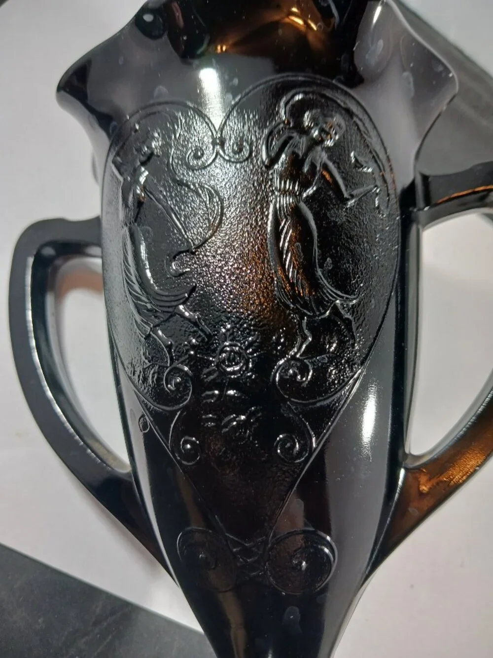 Vintage L. E. Smith Black Amethyst Glass Trophy Vase